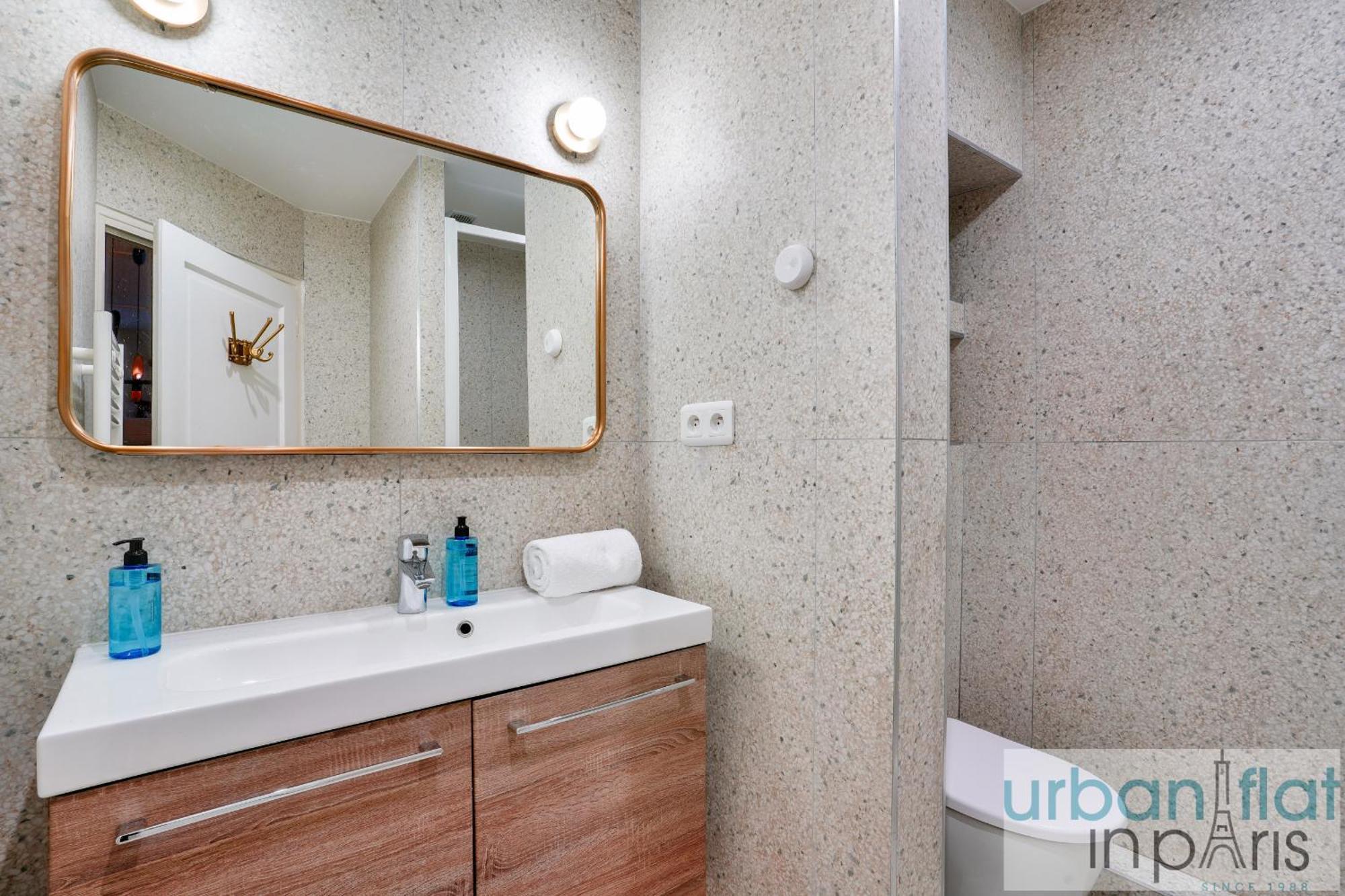 Appartement 33 - Flat Av Des Champs-elysees Parijs